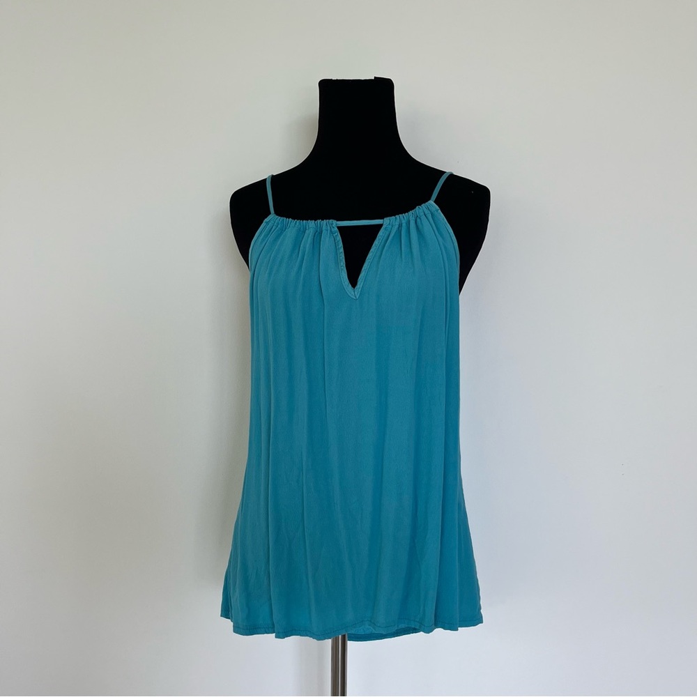 Stunning “DIXIE” brand blue / aquamarine halter neck top. Perfect Condition. Siz